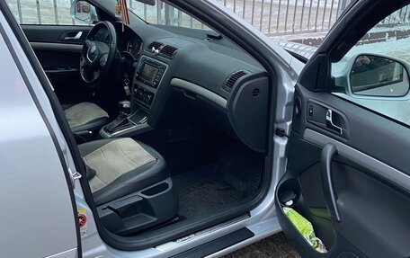 Skoda Octavia, 2012 год, 1 200 000 рублей, 2 фотография