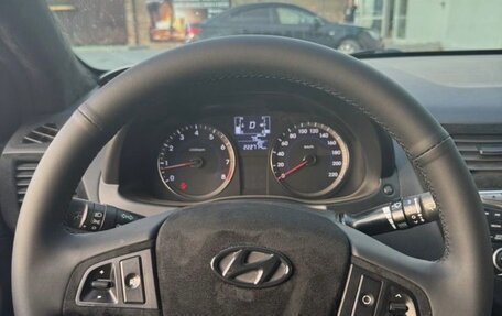 Hyundai Solaris II рестайлинг, 2015 год, 1 100 000 рублей, 13 фотография