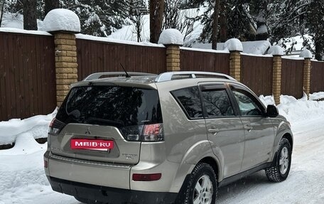 Mitsubishi Outlander III рестайлинг 3, 2008 год, 860 000 рублей, 6 фотография