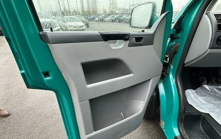 Volkswagen Transporter T5 рестайлинг, 2006 год, 800 000 рублей, 11 фотография