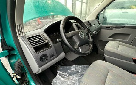 Volkswagen Transporter T5 рестайлинг, 2006 год, 800 000 рублей, 12 фотография