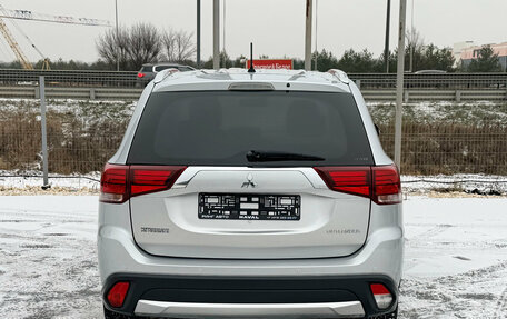 Mitsubishi Outlander III рестайлинг 3, 2015 год, 1 520 000 рублей, 6 фотография