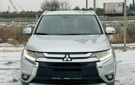 Mitsubishi Outlander III рестайлинг 3, 2015 год, 1 520 000 рублей, 2 фотография