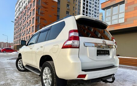 Toyota Land Cruiser Prado 150 рестайлинг 2, 2014 год, 4 250 000 рублей, 19 фотография