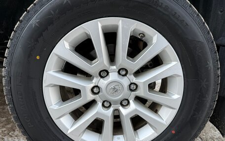 Toyota Land Cruiser Prado 150 рестайлинг 2, 2014 год, 4 250 000 рублей, 24 фотография