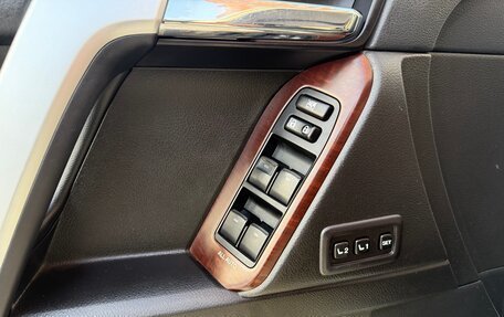 Toyota Land Cruiser Prado 150 рестайлинг 2, 2014 год, 4 250 000 рублей, 26 фотография