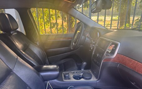 Jeep Grand Cherokee, 2012 год, 2 200 000 рублей, 15 фотография