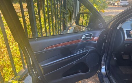 Jeep Grand Cherokee, 2012 год, 2 200 000 рублей, 28 фотография