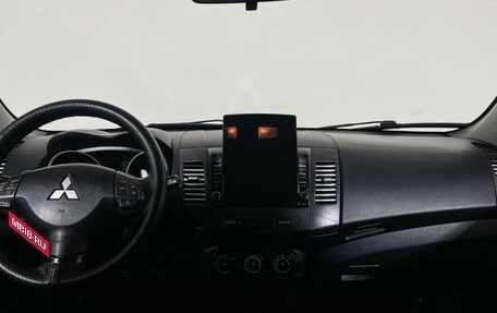 Mitsubishi Outlander III рестайлинг 3, 2011 год, 1 750 000 рублей, 14 фотография