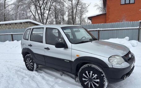 Chevrolet Niva I рестайлинг, 2010 год, 420 000 рублей, 1 фотография