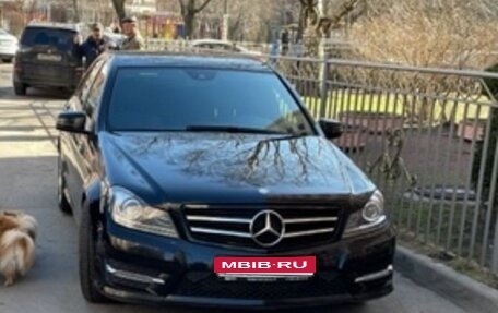 Mercedes-Benz C-Класс, 2013 год, 2 000 000 рублей, 1 фотография