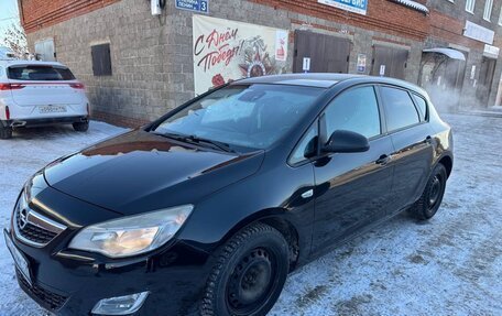 Opel Astra J, 2012 год, 670 000 рублей, 1 фотография