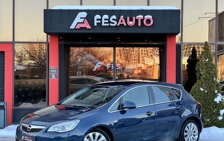 Opel Astra J, 2011 год, 620 000 рублей, 1 фотография