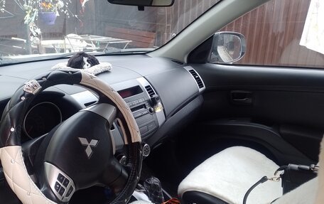 Mitsubishi Outlander III рестайлинг 3, 2012 год, 1 300 000 рублей, 5 фотография