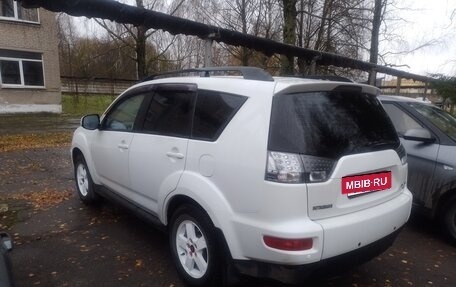 Mitsubishi Outlander III рестайлинг 3, 2012 год, 1 300 000 рублей, 2 фотография