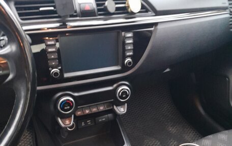 KIA Rio IV, 2017 год, 1 350 000 рублей, 4 фотография