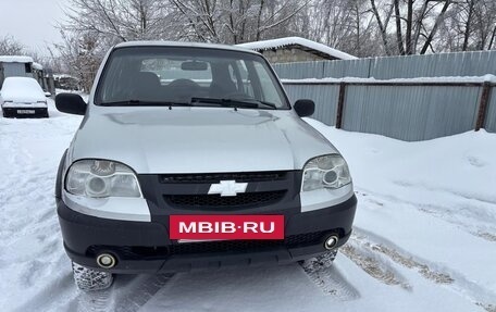 Chevrolet Niva I рестайлинг, 2010 год, 420 000 рублей, 3 фотография