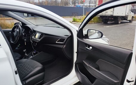 Hyundai Solaris II рестайлинг, 2017 год, 1 200 000 рублей, 4 фотография