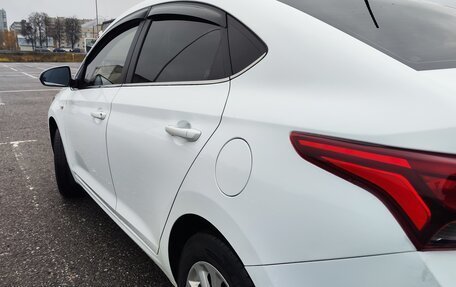 Hyundai Solaris II рестайлинг, 2017 год, 1 200 000 рублей, 9 фотография