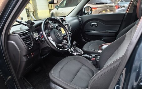 KIA Soul II рестайлинг, 2018 год, 2 000 000 рублей, 8 фотография