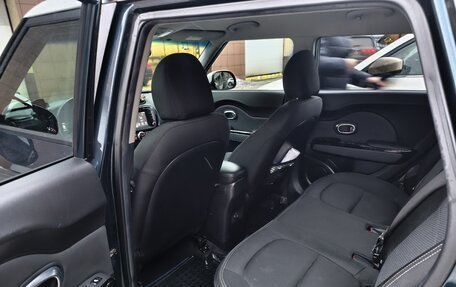 KIA Soul II рестайлинг, 2018 год, 2 000 000 рублей, 11 фотография