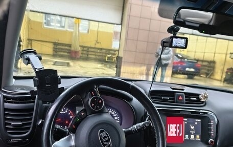 KIA Soul II рестайлинг, 2018 год, 2 000 000 рублей, 14 фотография