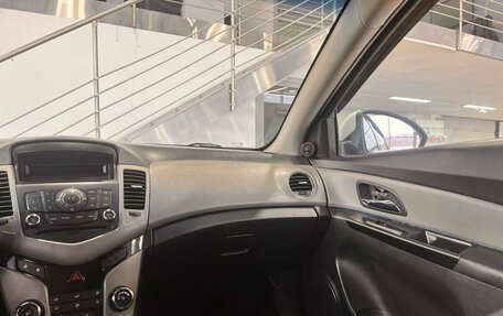 Chevrolet Cruze II, 2012 год, 949 900 рублей, 10 фотография