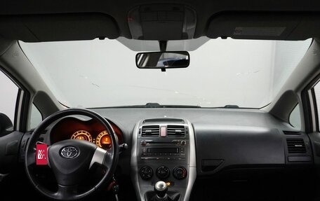 Toyota Auris II, 2008 год, 690 000 рублей, 9 фотография