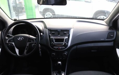 Hyundai Solaris II рестайлинг, 2016 год, 999 000 рублей, 14 фотография