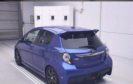 Toyota Vitz, 2018 год, 1 290 000 рублей, 2 фотография