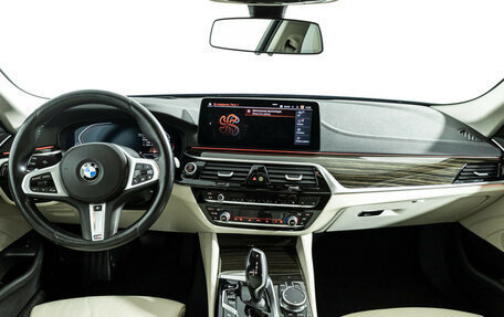 BMW 5 серия, 2020 год, 5 269 898 рублей, 13 фотография