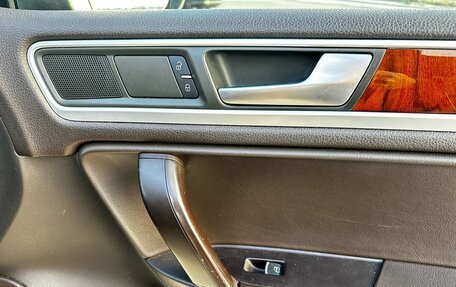 Volkswagen Touareg III, 2013 год, 1 770 000 рублей, 24 фотография