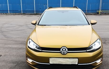 Volkswagen Golf VII, 2018 год, 1 530 000 рублей, 2 фотография