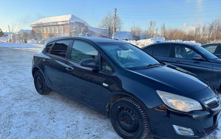 Opel Astra J, 2012 год, 670 000 рублей, 3 фотография