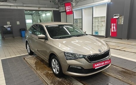 Skoda Rapid II, 2020 год, 1 600 000 рублей, 2 фотография