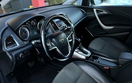 Opel Astra J, 2011 год, 620 000 рублей, 10 фотография