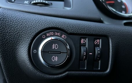 Opel Astra J, 2011 год, 620 000 рублей, 17 фотография