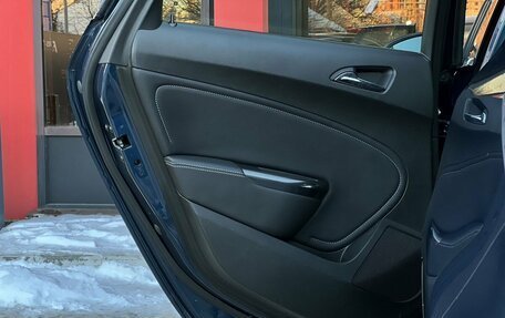 Opel Astra J, 2011 год, 620 000 рублей, 22 фотография