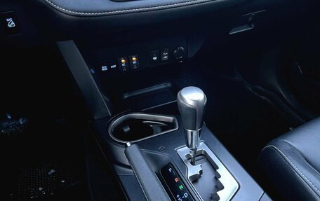 Toyota RAV4, 2019 год, 2 800 000 рублей, 9 фотография