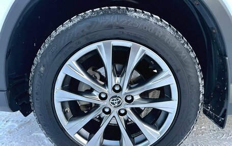 Toyota RAV4, 2019 год, 2 800 000 рублей, 15 фотография