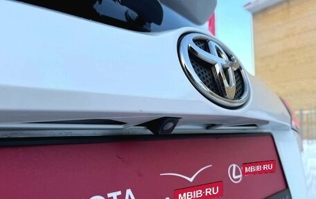 Toyota RAV4, 2019 год, 2 800 000 рублей, 23 фотография