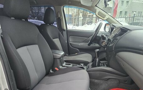 Mitsubishi L200 IV рестайлинг, 2018 год, 1 540 000 рублей, 10 фотография