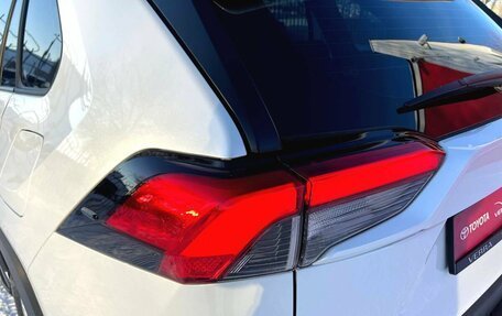 Toyota RAV4, 2023 год, 3 500 000 рублей, 8 фотография