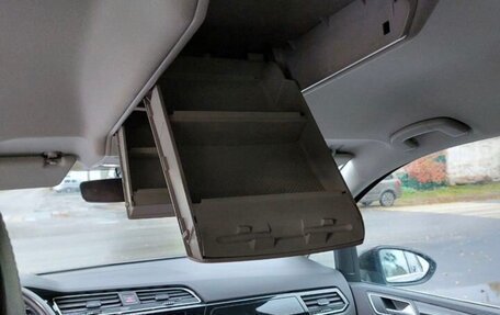 Volkswagen Touran III, 2019 год, 1 850 000 рублей, 10 фотография