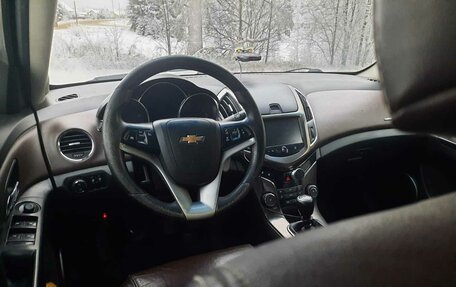 Chevrolet Cruze II, 2013 год, 700 000 рублей, 30 фотография