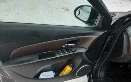 Chevrolet Cruze II, 2013 год, 700 000 рублей, 24 фотография