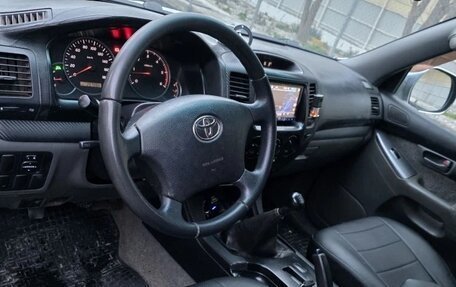 Toyota Land Cruiser Prado 120 рестайлинг, 2004 год, 1 600 000 рублей, 13 фотография