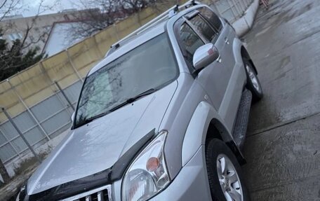 Toyota Land Cruiser Prado 120 рестайлинг, 2004 год, 1 600 000 рублей, 12 фотография