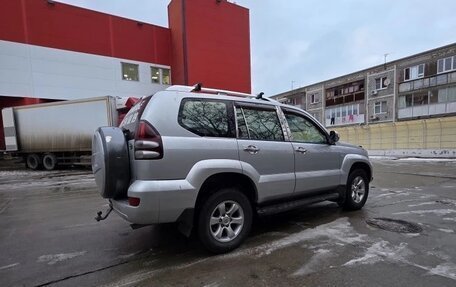 Toyota Land Cruiser Prado 120 рестайлинг, 2004 год, 1 600 000 рублей, 18 фотография