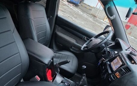 Toyota Land Cruiser Prado 120 рестайлинг, 2004 год, 1 600 000 рублей, 17 фотография